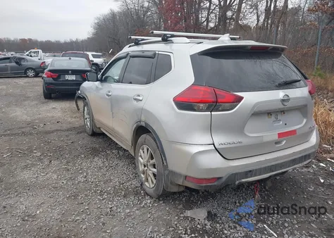 2017 Nissan Rogue Sv z USA, uszkodzony, nr VIN KNMAT2MVXHP548653
